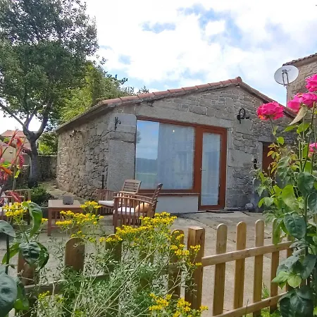 Casita Vacacional 5 Rutas En El Rural Costa Da Morte Apartment A Coruna